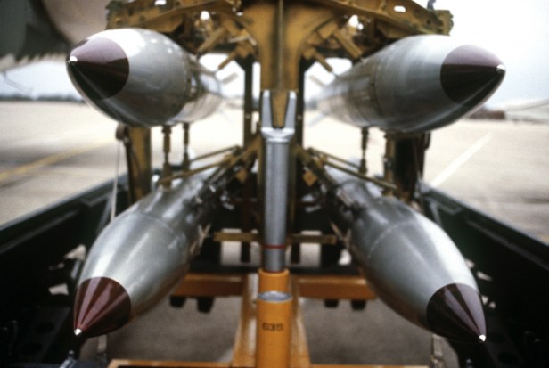 B-61_bomb_rack